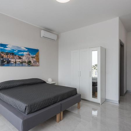Travelershome Ciampino Airport Guesthouse 600M To Airport Exteriér fotografie