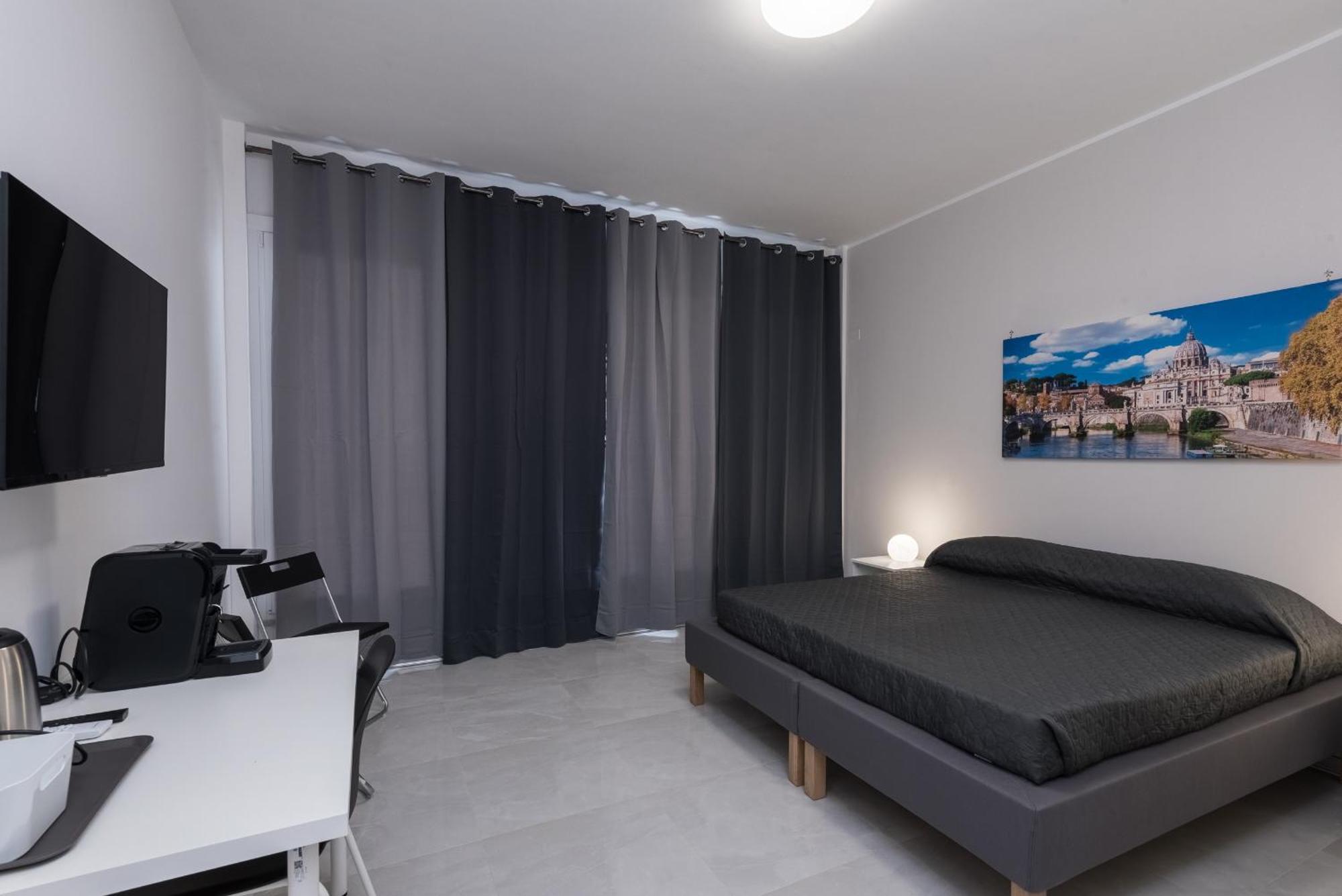 Travelershome Ciampino Airport Guesthouse 600M To Airport Exteriér fotografie