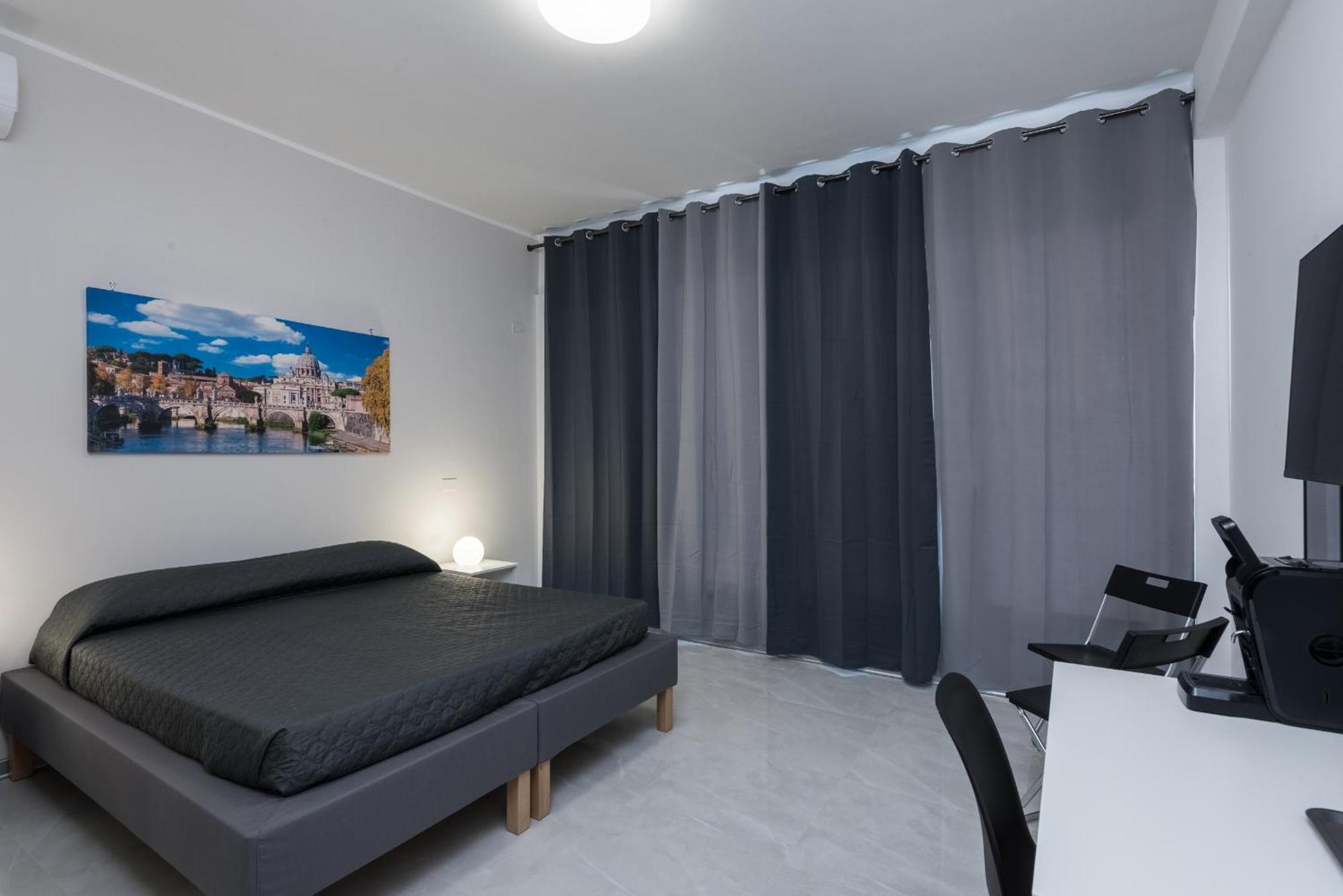 Travelershome Ciampino Airport Guesthouse 600M To Airport Exteriér fotografie