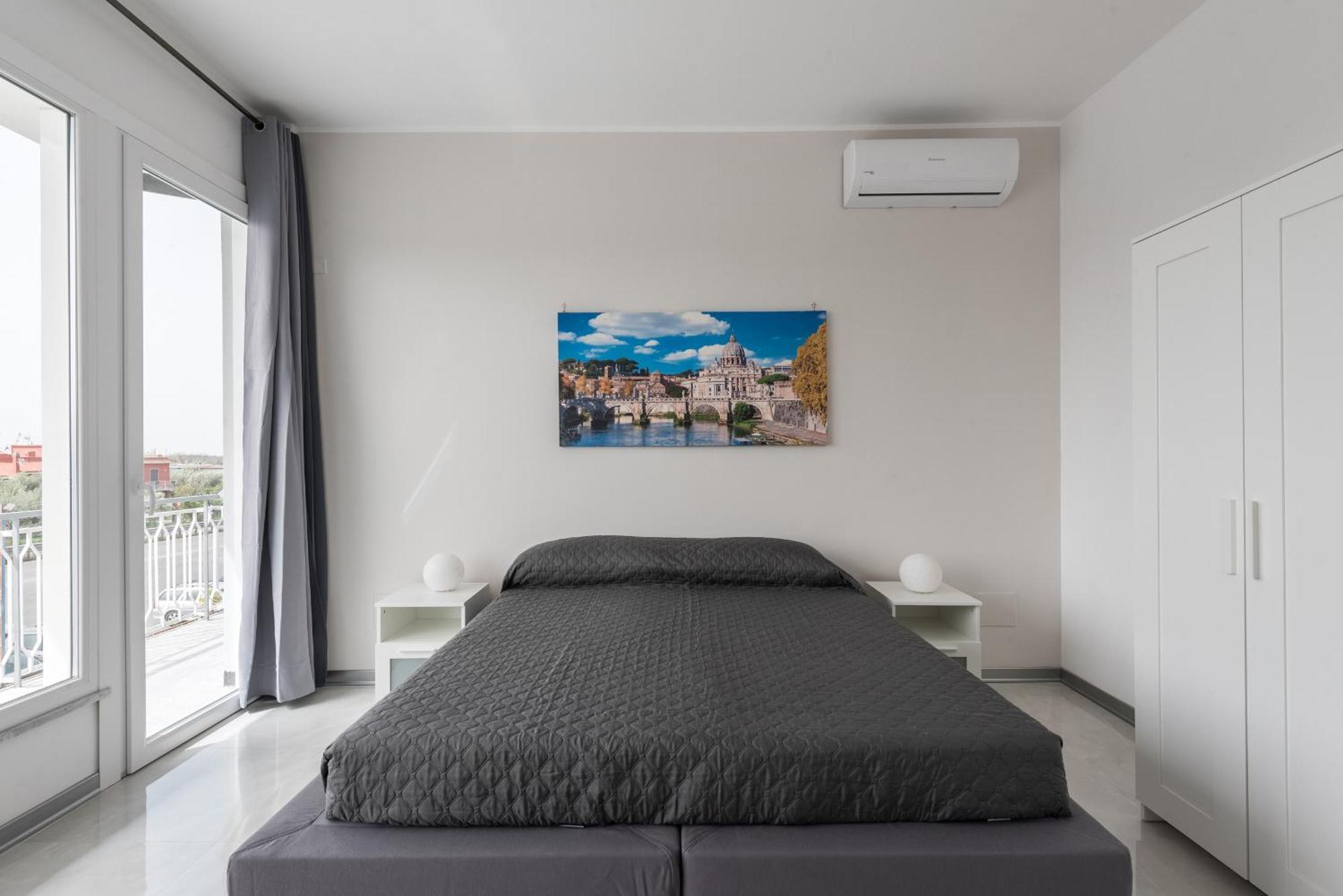 Travelershome Ciampino Airport Guesthouse 600M To Airport Exteriér fotografie
